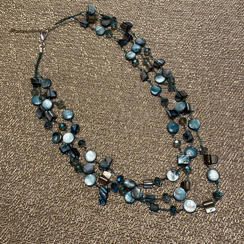 Blue Shell Bead Necklace - Picture 6 of 7